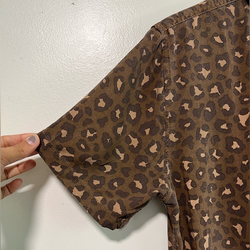 Vintage Re-Mastered Leopard Print Button-Up Shirt Unisex XS - Picture 6 of 13